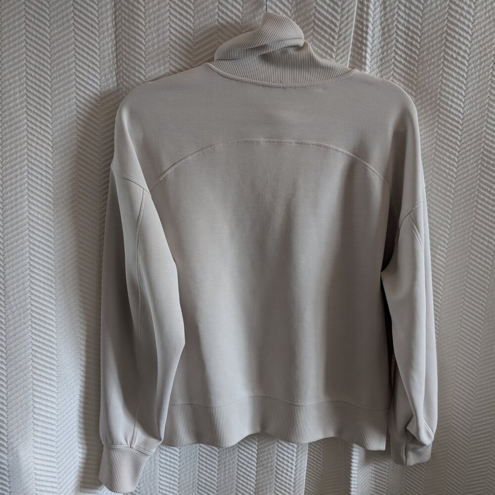 Lululemon Softstreme Turtleneck Pullover White Opal Size 4 Athleisure Sporty - Picture 12 of 15